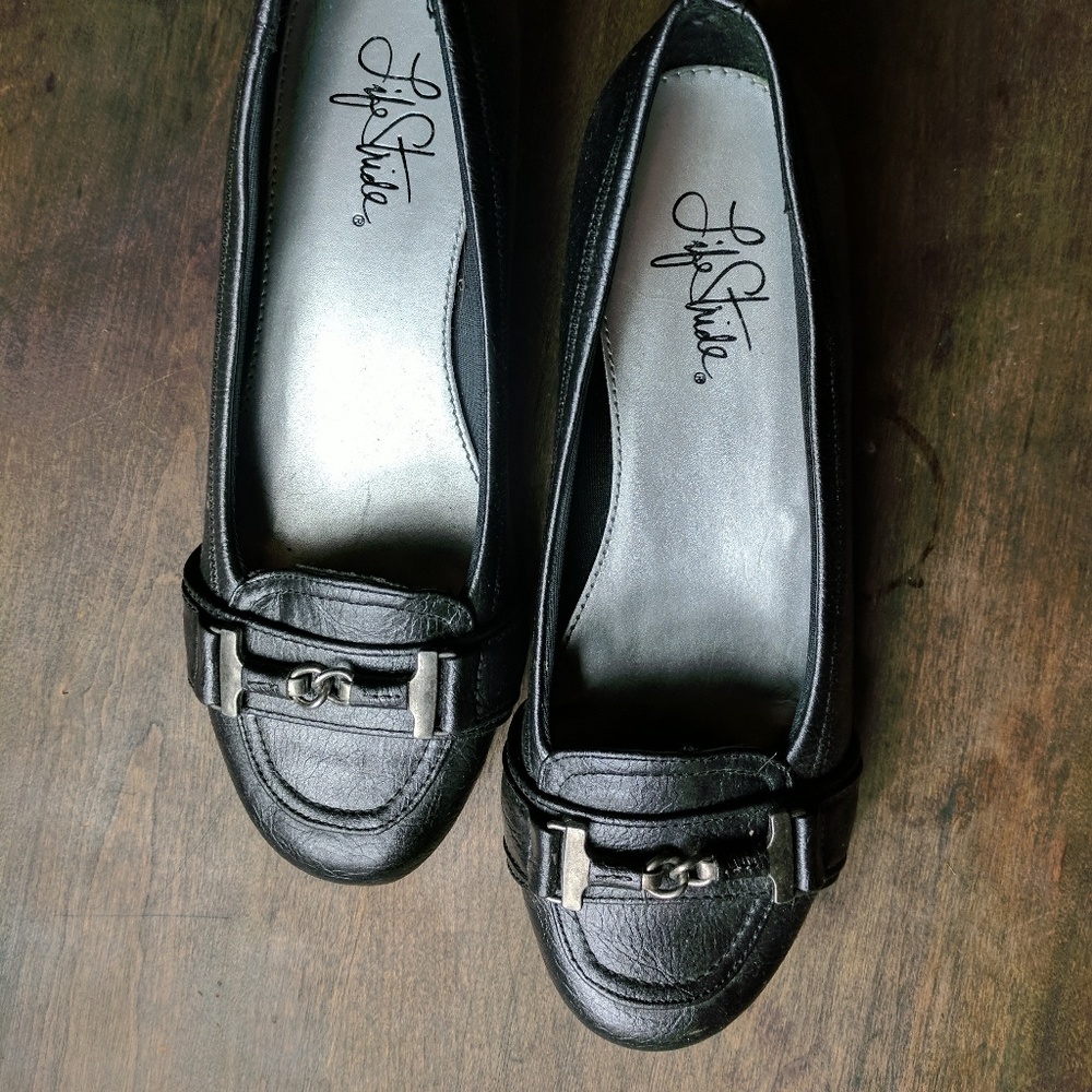Life Stride Women's Size 6M Wedge Shoes